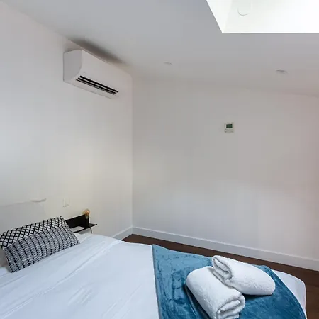 Duplex Elegant Climatise Hypercentre Apartment