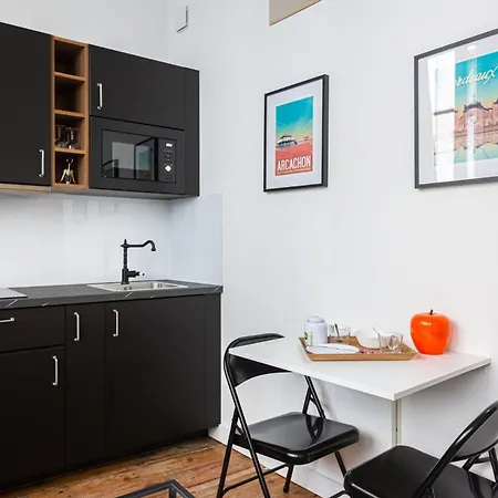 Duplex Elegant Climatise Hypercentre Apartment